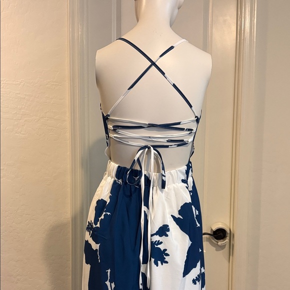 Navy and White Abstract Maxi Dress - Picture 3 of 4